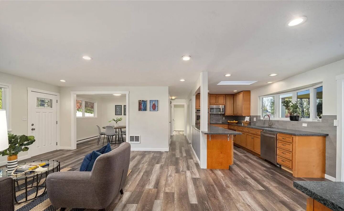 East Renton Room 2 — photo 9